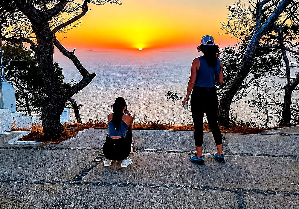 Santorini Sunrise Tour 09
