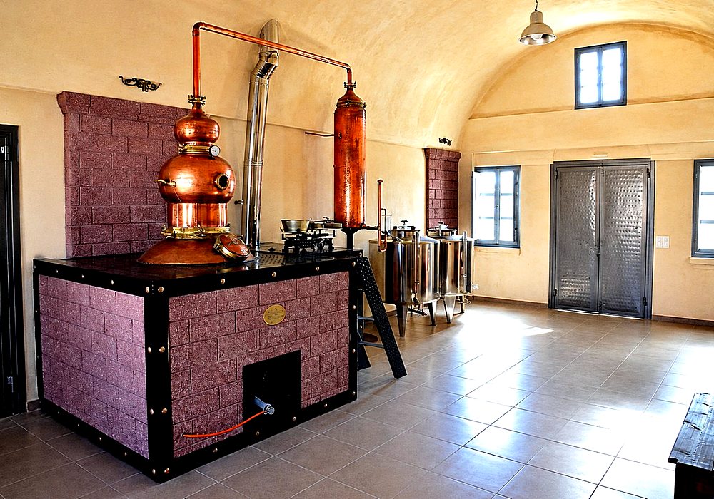 santorini-island-tour-farm-to-table-and-spirits-tasting-experience-img8