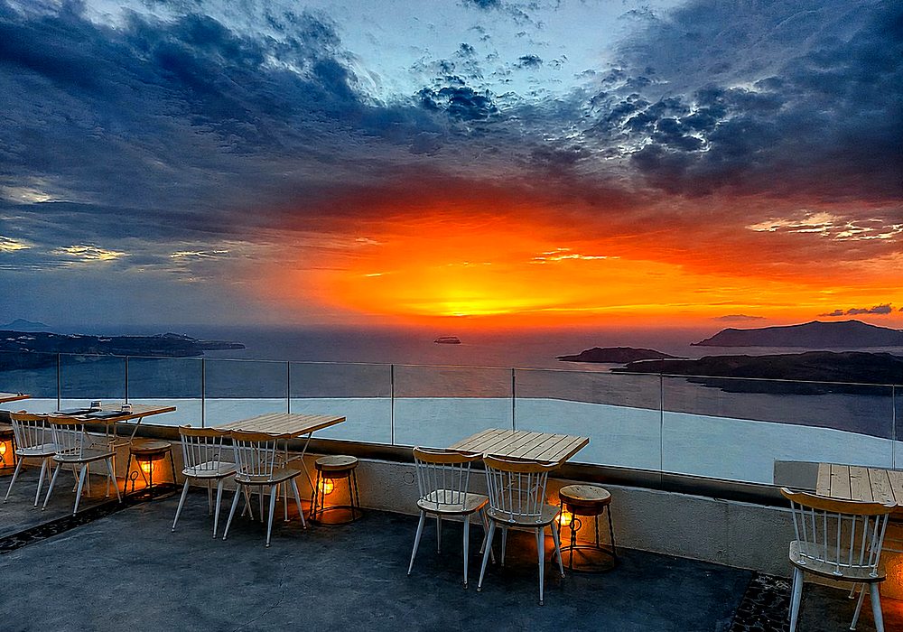 santorini-island-tour-insta-tour-with-sunset-wine-tasting-img7