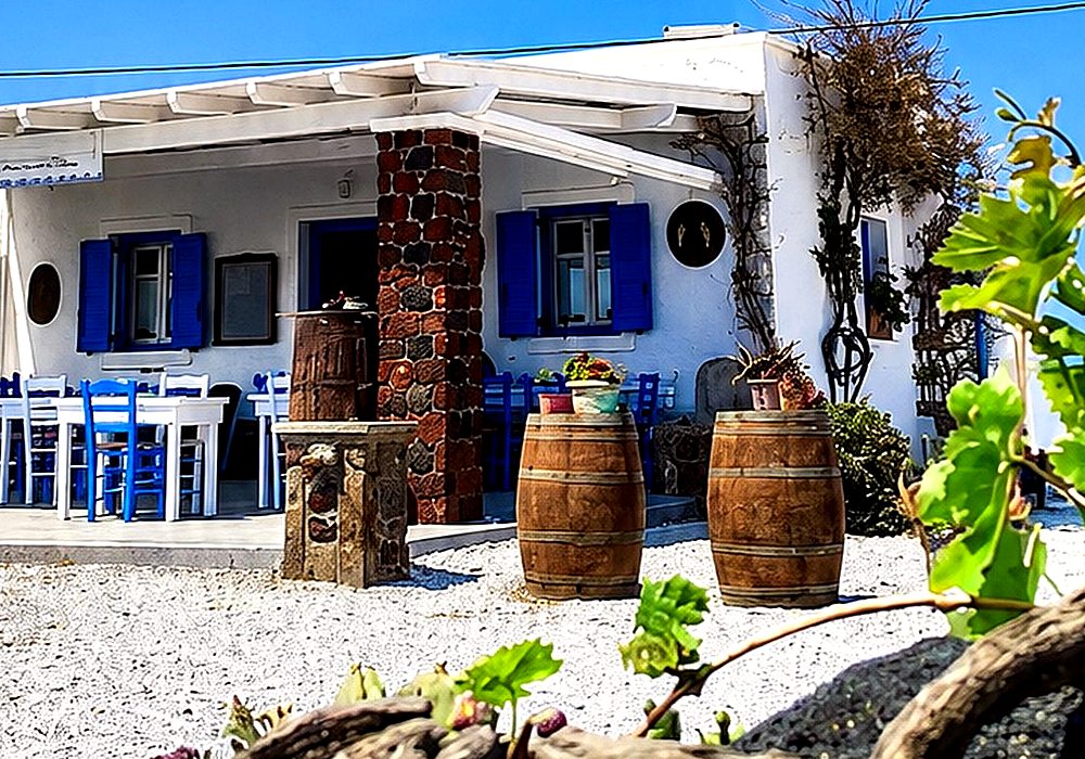 santorini-island-tour-olive-oil-tasting-and-farm-to-table-experience-img9