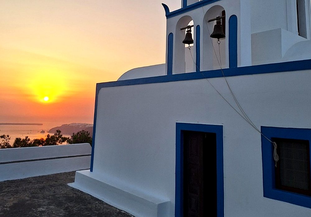 santorini-island-tour-picnic-sunset-tour-img3