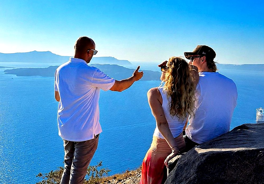 santorini-island-tour-romantic-tour-img7